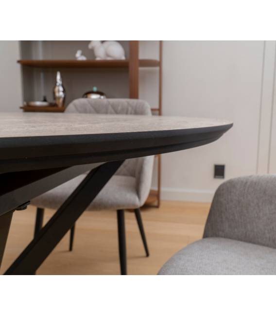 Išskleidžiamas stalas BOKO Ø110(145) smėlio/juoda koja